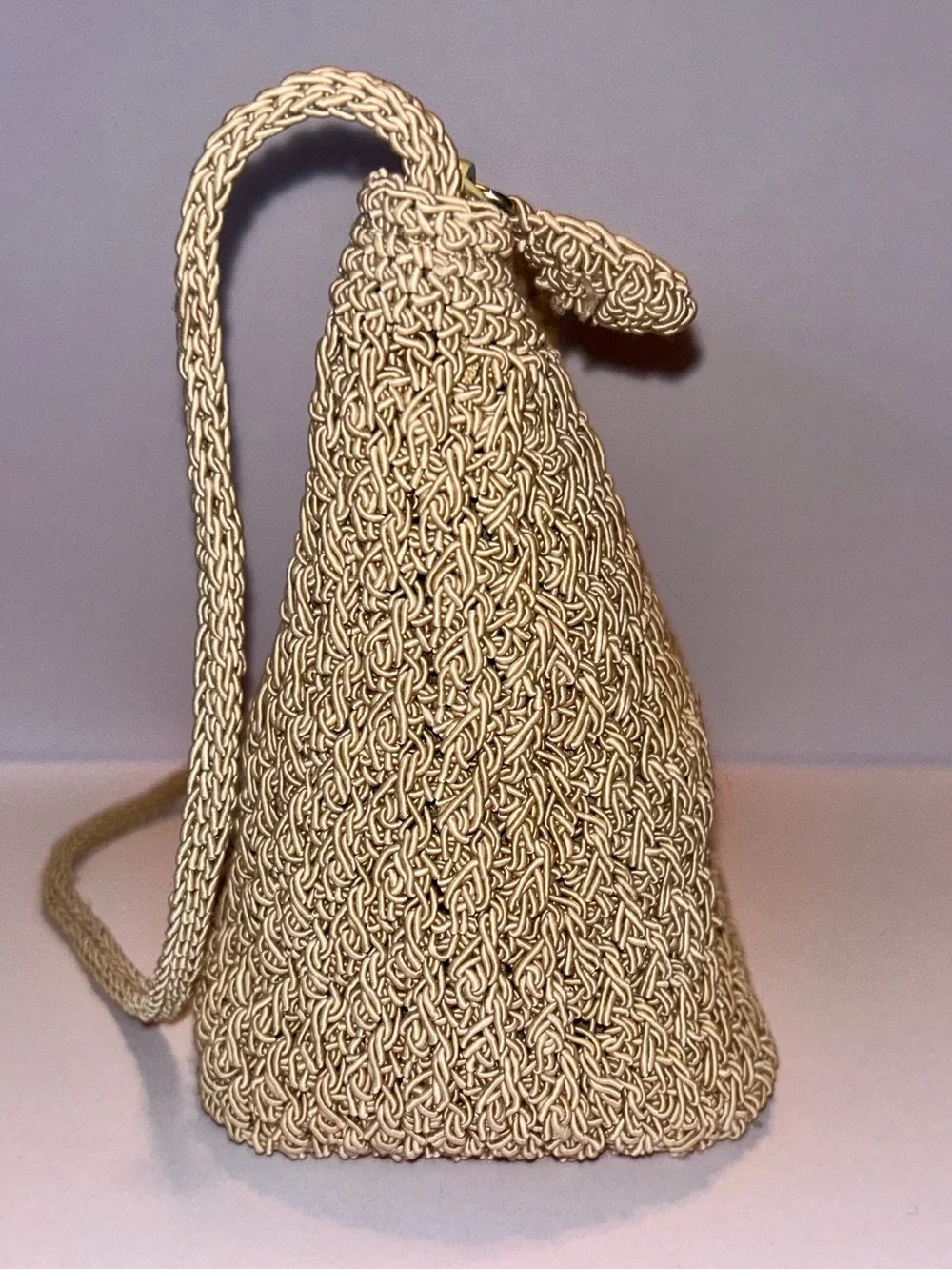 Liz Claiborne Beige Woven Crochet Crossbody Bag Seashell Print Lining